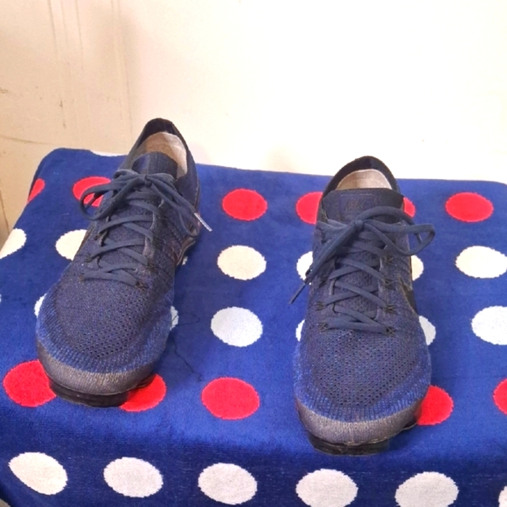 Men's Blue Athletic Shoes